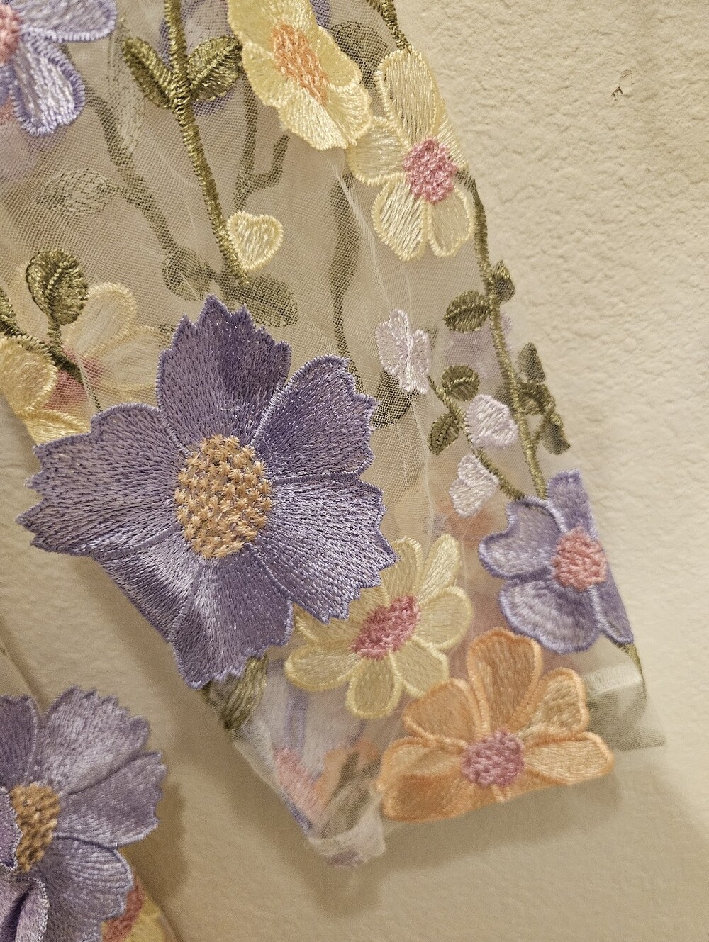 Floral Whisper Sheer Duster Woman - Picture 6 of 11
